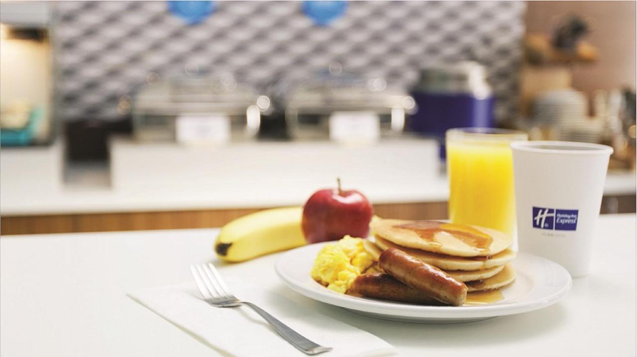 Holiday Inn Hotel Atlanta-Northlake, A Full Service Hotel Tucker Ngoại thất bức ảnh