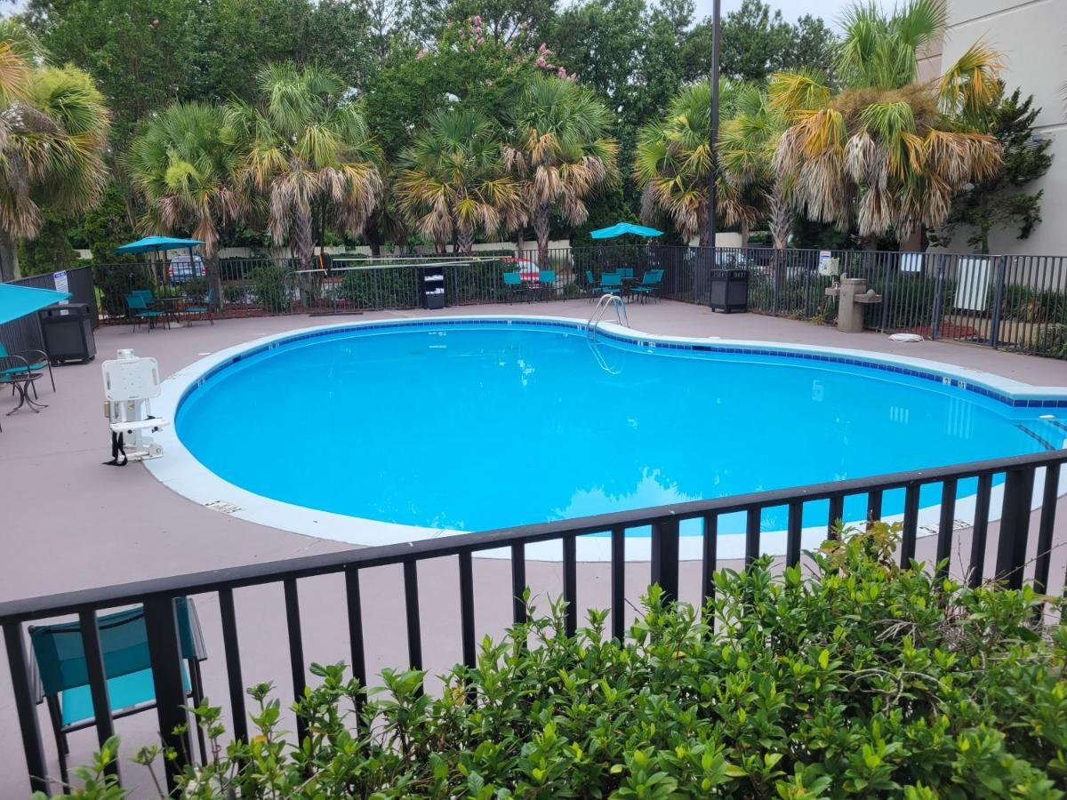 Holiday Inn Hotel Atlanta-Northlake, A Full Service Hotel Tucker Ngoại thất bức ảnh